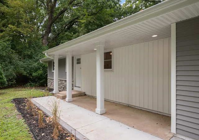 Photo 3 of Single family home for sale at 342 Kenmar Cir, Hopkins, MN 55305 | MLS# 7162479 | Listing updated on 2026-10-21