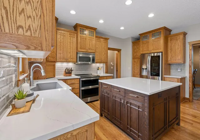 Photo 4 of Single family home for sale at 10472 Vera Cruz Dr N, Minneapolis, MN 55443 | MLS# 7162487 | Listing updated on 2026-10-29