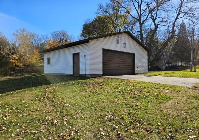 Photo 4 of Single family home for sale at 38782 Railroad Dr, Richville, MN 56576 | MLS# 7162488 | Listing updated on 2026-10-21