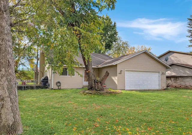 Photo 1 of Single family home for sale at 621 73rd Way N, Minneapolis, MN 55444 | MLS# 7162493 | Listing updated on 2026-10-28