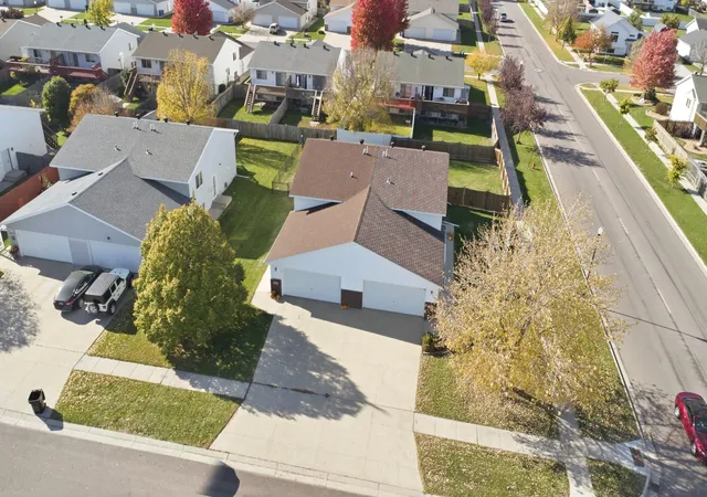 Photo 2 of Townhouse for sale at 1907 50th Street S, Fargo, ND 58103 | MLS# 7162509 | Listing updated on 2026-10-26