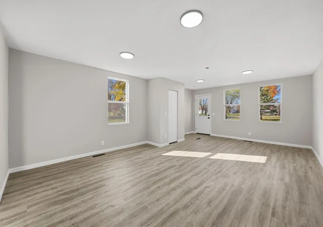 Photo 4 of Single family home for sale at 317 5th Street SW, Little Falls, MN 56345 | MLS# 7162516 | Listing updated on 2026-10-24