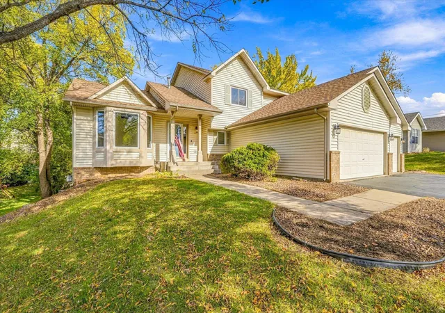 Photo 2 of Single family home for sale at 13025 Forest Glen Dr, Burnsville, MN 55337 | MLS# 7162517 | Listing updated on 2026-10-22