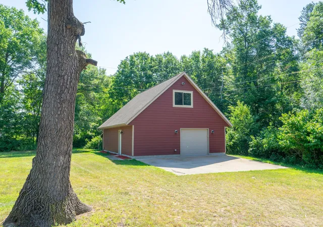 Photo 3 of Single family home for sale at 13498 Meredith Dr, Baxter, MN 56425 | MLS# 7162518 | Listing updated on 2026-10-23