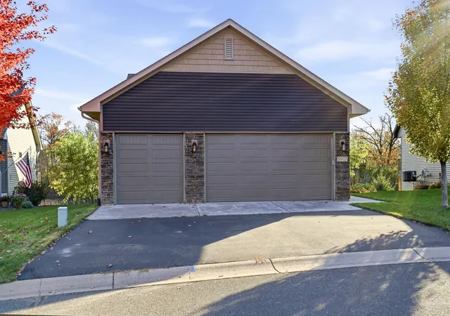 Photo 2 of Single family home for sale at 8917 Parkview Cir, Chisago City, MN 55013 | MLS# 7162526 | Listing updated on 2026-10-22
