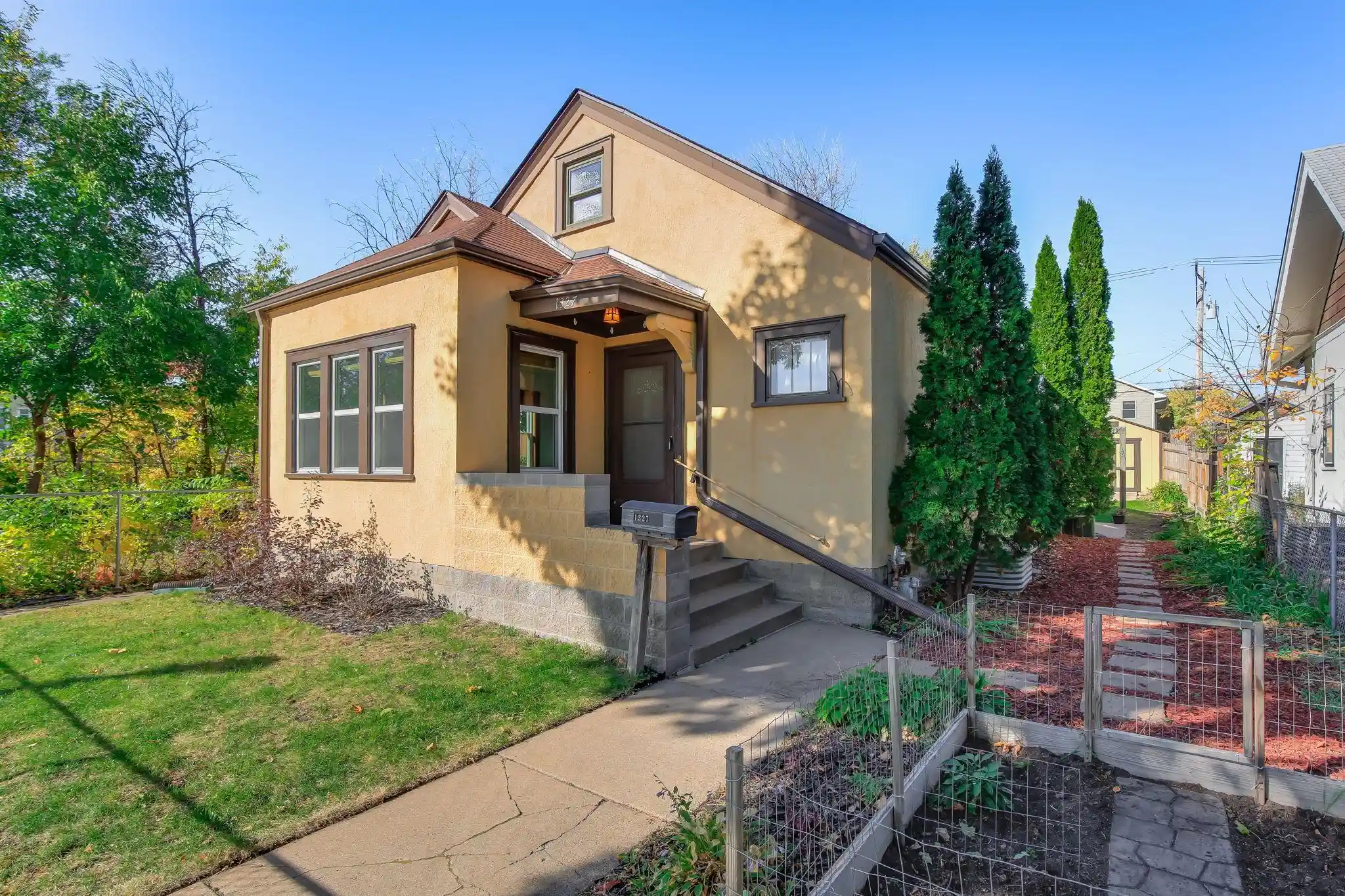 Photo 1 of Single family home for sale at 1327 Thomas Ave, Saint Paul, MN 55104 | MLS# 7162533 | Listing updated on 2026-10-24