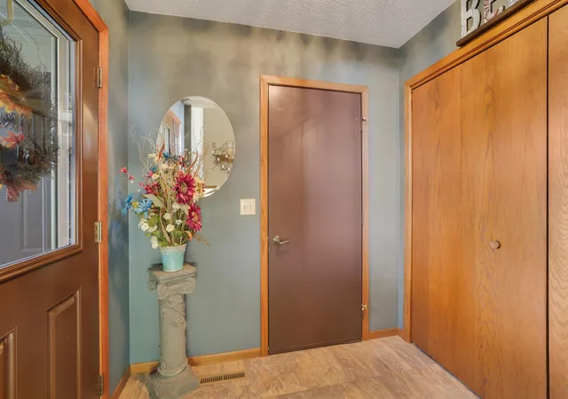Photo 3 of Single family home for sale at 6191 437th Avenue, Janesville, MN 56048 | MLS# 7162539 | Listing updated on 2026-10-30