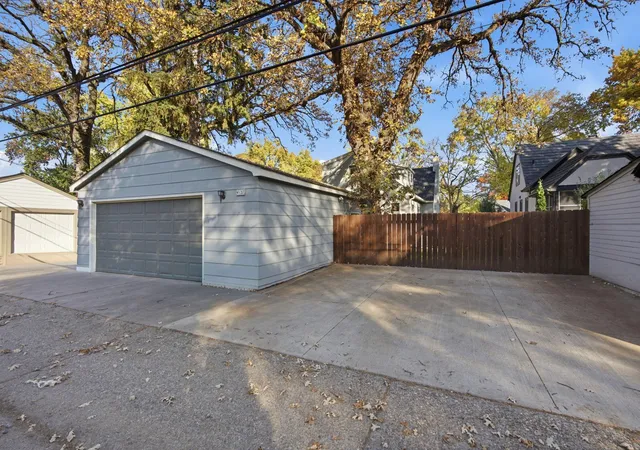 Photo 4 of Single family home for sale at 4127 Washburn Ave N, Minneapolis, MN 55412 | MLS# 7162546 | Listing updated on 2026-10-26