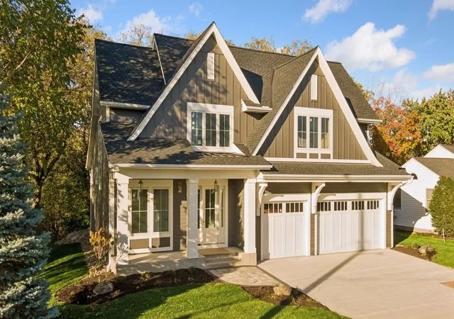 Photo 2 of Mansion for sale at 3612 W 57th Street, Minneapolis, MN 55410 | MLS# 7162555 | Listing updated on 2026-10-23