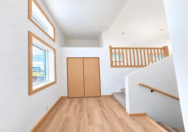 Photo 3 of Single family home for sale at 1148 Meadowlark Ln S, Casselton, ND 58012 | MLS# 7162558 | Listing updated on 2026-10-21