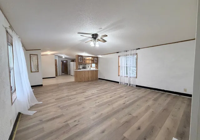Photo 2 of Single family home for sale at 305 Mozart Ave E, Mankato, MN 56001 | MLS# 7162564 | Listing updated on 2026-10-21