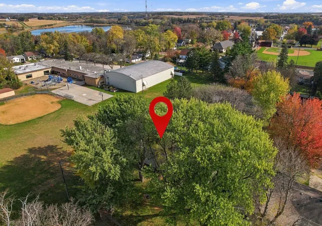 Photo 2 of Single family home for sale at 21 1st Avenue Sw, Young America, MN 55397 | MLS# 7162571 | Listing updated on 2026-10-23