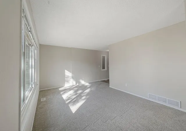 Photo 4 of Single family home for sale at 5902 Cahill Ave, Inver Grove Heights, MN 55076 | MLS# 7162574 | Listing updated on 2026-10-23