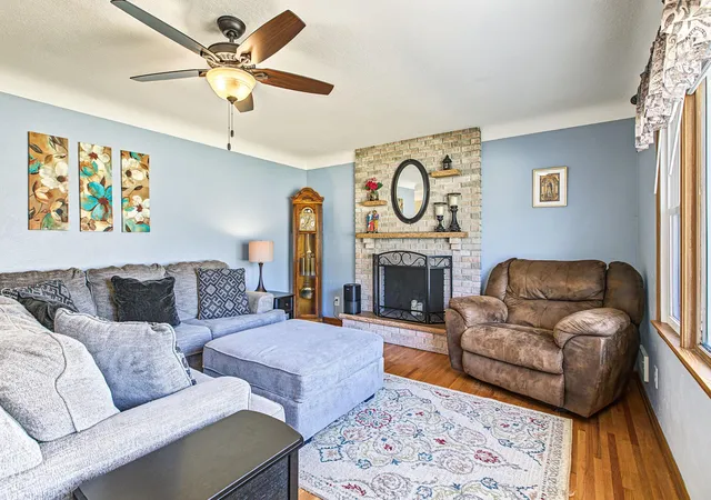 Photo 4 of Single family home for sale at 410 Thompson Ave E, Saint Paul, MN 55118 | MLS# 7162588 | Listing updated on 2026-10-23