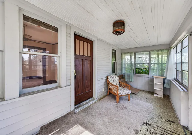 Photo 3 of Single family home for sale at 1095 Humboldt Ave, Saint Paul, MN 55118 | MLS# 7162596 | Listing updated on 2026-10-23