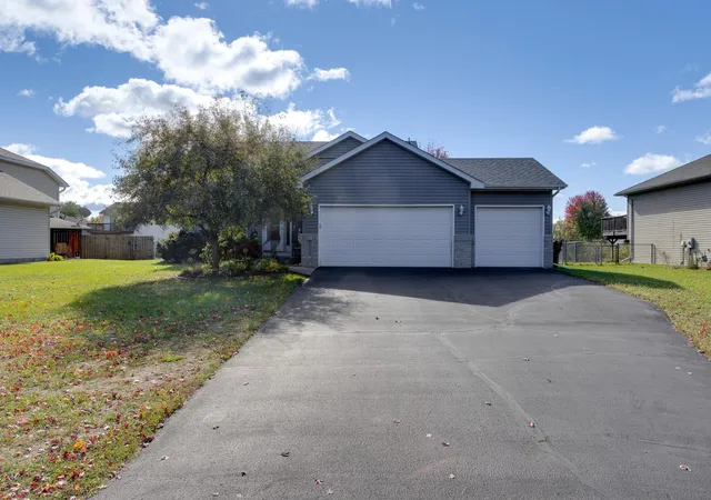 Photo 2 of Single family home for sale at 4524 232nd Lane Nw, Saint Francis, MN 55070 | MLS# 7162605 | Listing updated on 2026-10-22