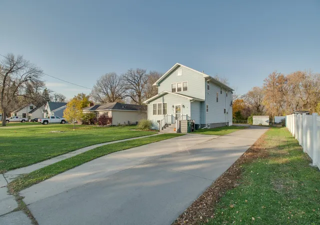 Photo 3 of Single family home for sale at 28 Francis St, West Fargo, ND 58078 | MLS# 7162610 | Listing updated on 2026-10-27