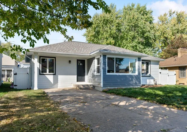 Photo 1 of Single family home for sale at 1224 6th Avenue S, South Saint Paul, MN 55075 | MLS# 7162640 | Listing updated on 2026-10-29
