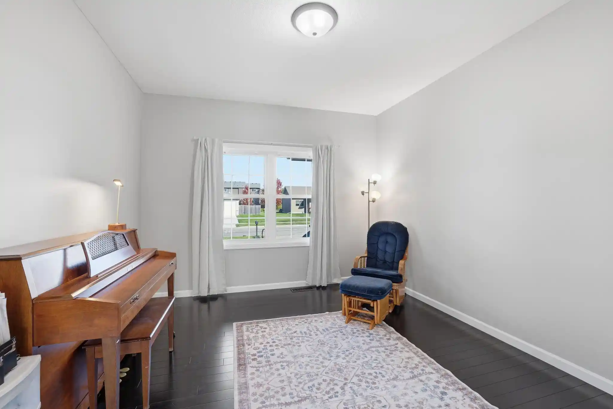 Photo 4 of Single family home for sale at 956 Farmers Ridge Trl, Belle Plaine, MN 56011 | MLS# 7162648 | Listing updated on 2026-10-23