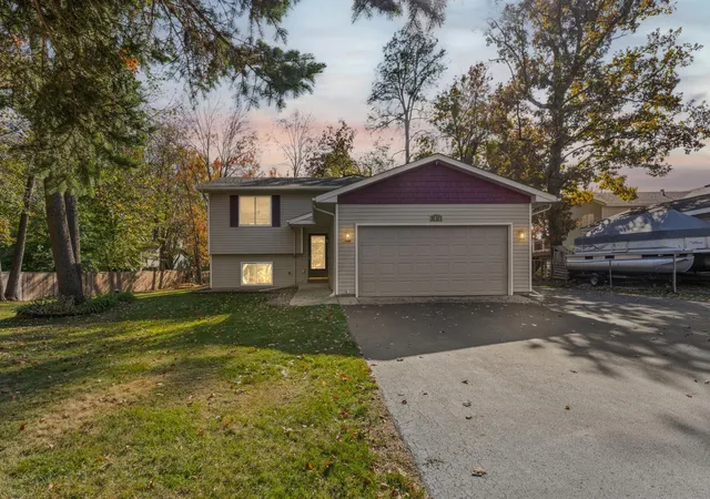 Photo 1 of Single family home for sale at 1832 Center St, Hugo, MN 55038 | MLS# 7162660 | Listing updated on 2026-10-23