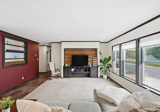 Photo 4 of Single family home for sale at 102 Cascade Ln, Rockford, MN 55373 | MLS# 7162678 | Listing updated on 2026-10-22