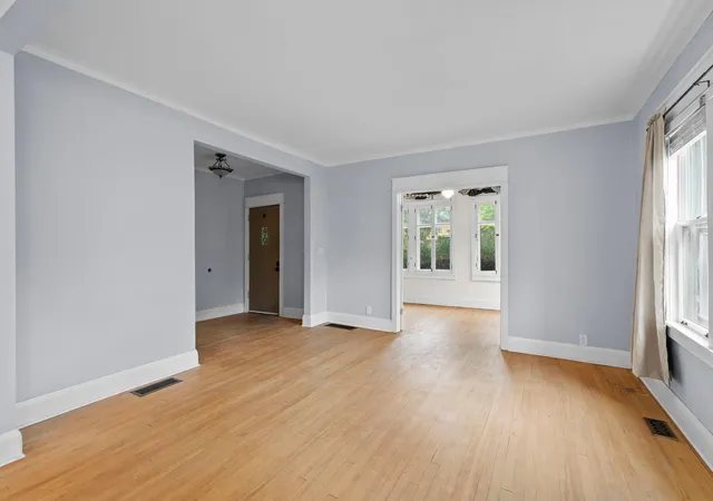 Photo 3 of Multi family home for sale at 700 Summit Ave, Saint Paul, MN 55105 | MLS# 7162701 | Listing updated on 2026-10-22