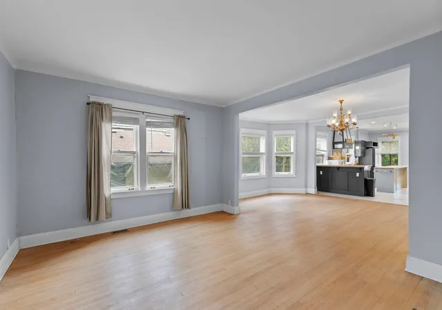 Photo 3 of House for sale at 700 Summit Ave, Saint Paul, MN 55105 | MLS# 7162701 | Listing updated on 2026-10-22