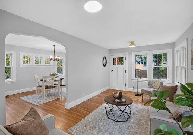 Photo 4 of Single family home for sale at 2100 Sheridan Ave N, Minneapolis, MN 55411 | MLS# 7162703 | Listing updated on 2026-10-29