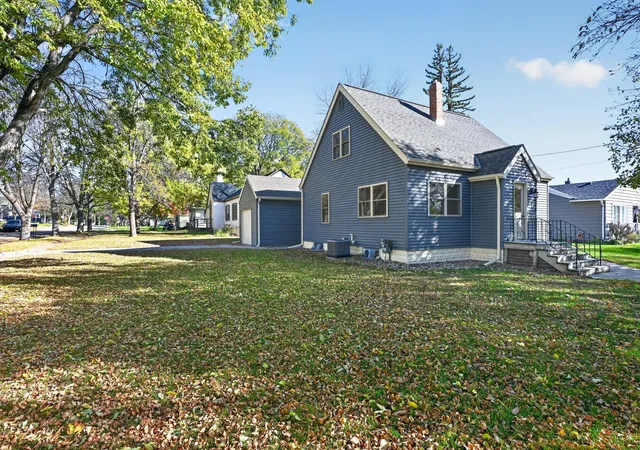 Photo 2 of Single family home for sale at 711 Wollan St, Starbuck, MN 56381 | MLS# 7162715 | Listing updated on 2026-10-22