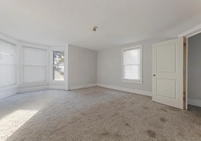 Photo 4 of Single family home for sale at 127 N 2nd Street, Le Sueur, MN 56058 | MLS# 7162753 | Listing updated on 2026-10-22