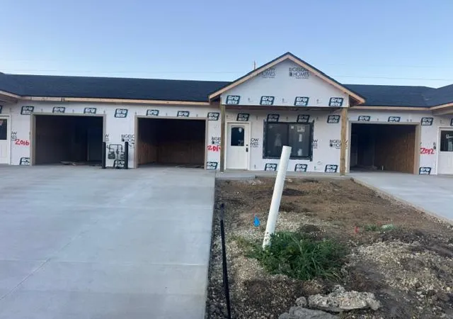 Photo 1 of Townhouse for sale at 2014 East 20th St, Zumbrota, MN 55992 | MLS# 7162762 | Listing updated on 2026-10-22
