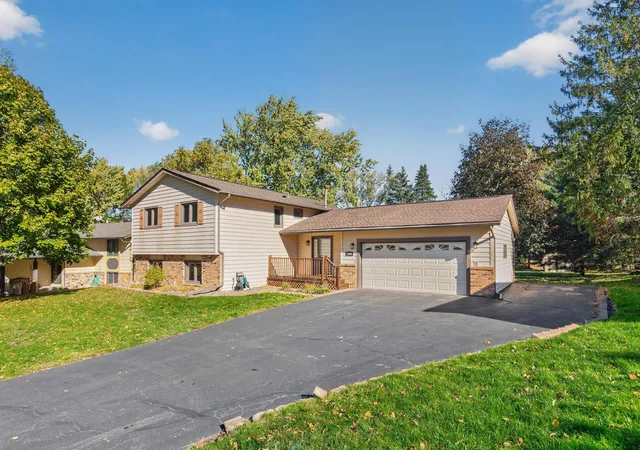 Photo 1 of Single family home for sale at 1949 Timber Wolf Trl N, Saint Paul, MN 55122 | MLS# 7162792 | Listing updated on 2026-10-21