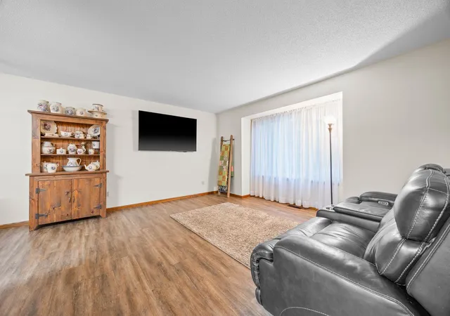 Photo 4 of Single family home for sale at 1240 8th Street, Howard Lake, MN 55349 | MLS# 7162813 | Listing updated on 2026-10-29