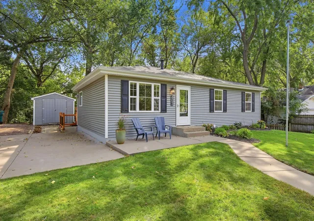 Photo 2 of Single family home for sale at 403 Stewart Rd, Willernie, MN 55090 | MLS# 7162815 | Listing updated on 2026-10-21