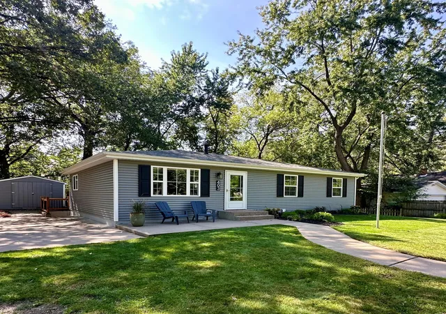 Photo 3 of Single family home for sale at 403 Stewart Rd, Willernie, MN 55090 | MLS# 7162815 | Listing updated on 2026-10-21