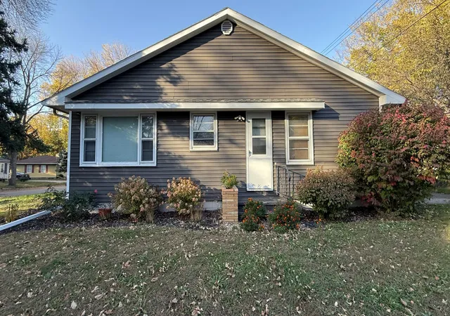 Photo 3 of Single family home for sale at 502 N 10th Street, Montevideo, MN 56265 | MLS# 7162824 | Listing updated on 2026-10-21