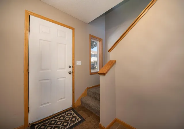 Photo 1 of Single family home for sale at 416 Tanager Path, Mankato, MN 56001 | MLS# 7162825 | Listing updated on 2026-10-21
