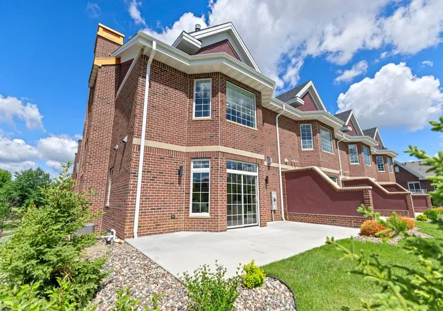 Photo 4 of Single family home for sale at 10823 Falling Water Ln #C, Saint Paul, MN 55129 | MLS# 7162834 | Listing updated on 2026-10-21