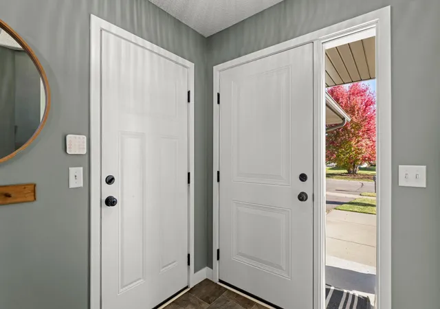 Photo 4 of Single family home for sale at 1833 Lincoln St, Cambridge, MN 55008 | MLS# 7162853 | Listing updated on 2026-10-23
