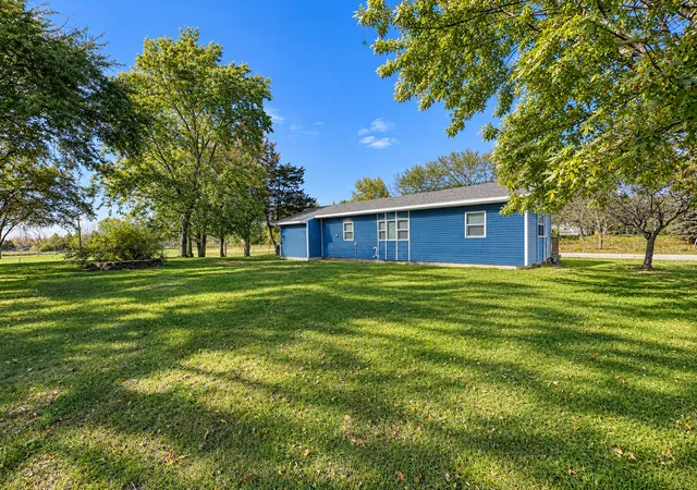Photo 2 of Single family home for sale at 110 Pine St Nw, New London, MN 56273 | MLS# 7162854 | Listing updated on 2026-10-22
