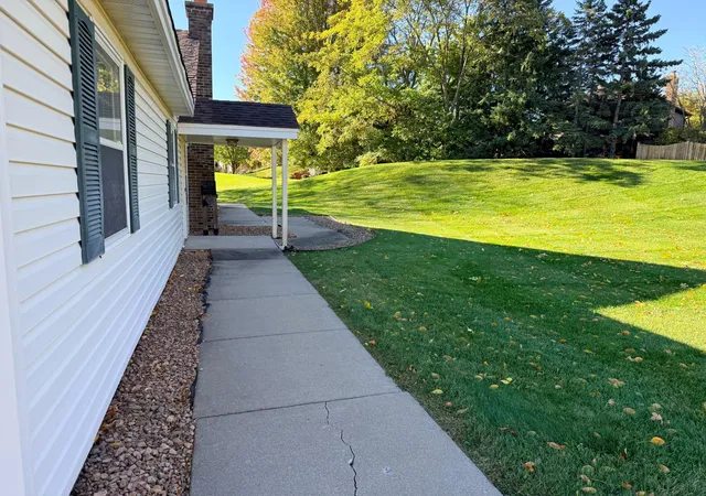 Photo 2 of Single family home for sale at 4879 Orchid Ln N, Minneapolis, MN 55446 | MLS# 7162861 | Listing updated on 2026-10-21