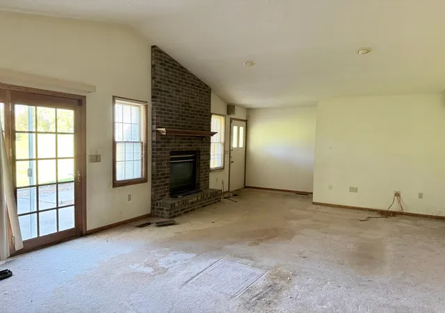Photo 3 of Single family home for sale at 4879 Orchid Ln N, Minneapolis, MN 55446 | MLS# 7162861 | Listing updated on 2026-10-21