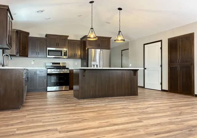 Photo 3 of Single family home for sale at 432 53rd Avenue Se, Saint Cloud, MN 56304 | MLS# 7162887 | Listing updated on 2026-10-23