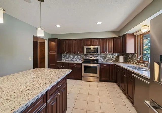 Photo 3 of Single family home for sale at 664 Greenway Ave N, Saint Paul, MN 55128 | MLS# 7162905 | Listing updated on 2026-10-22