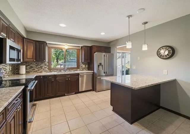 Photo 3 of Single family home for sale at 664 Greenway Ave N, Saint Paul, MN 55128 | MLS# 7162905 | Listing updated on 2026-10-22