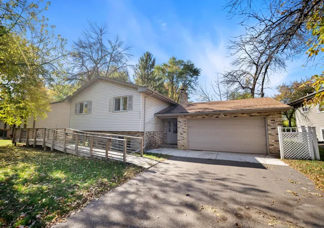 Photo 2 of Single family home for sale at 6517 Edgewood Ave N, Minneapolis, MN 55428 | MLS# 7162922 | Listing updated on 2026-10-23