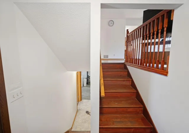 Photo 3 of Single family home for sale at 6517 Edgewood Ave N, Minneapolis, MN 55428 | MLS# 7162922 | Listing updated on 2026-10-23