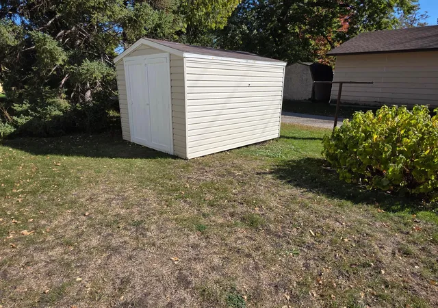 Photo 3 of Single family home for sale at 201 Walnut Ave N, Canby, MN 56220 | MLS# 7162928 | Listing updated on 2026-10-22