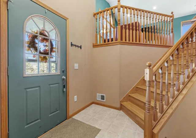 Photo 3 of Single family home for sale at 8046 Country View Dr, Pine City, MN 55063 | MLS# 7162940 | Listing updated on 2026-10-23
