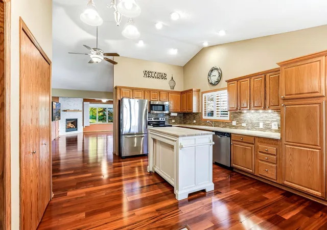 Photo 3 of Single family home for sale at 1508 Carleton Dr, Hastings, MN 55033 | MLS# 7162954 | Listing updated on 2026-10-22